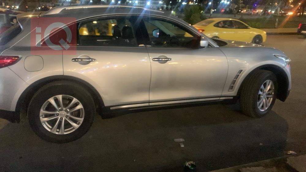 ئینفینیتی FX